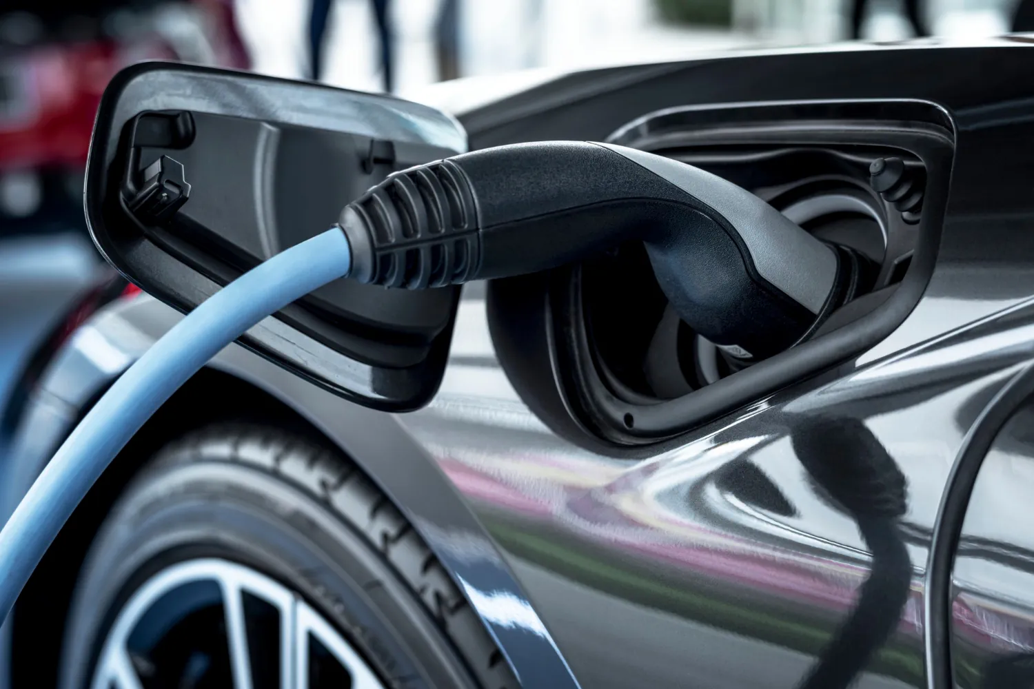 Carro elétrico usado: bateria, autonomia e carregamento